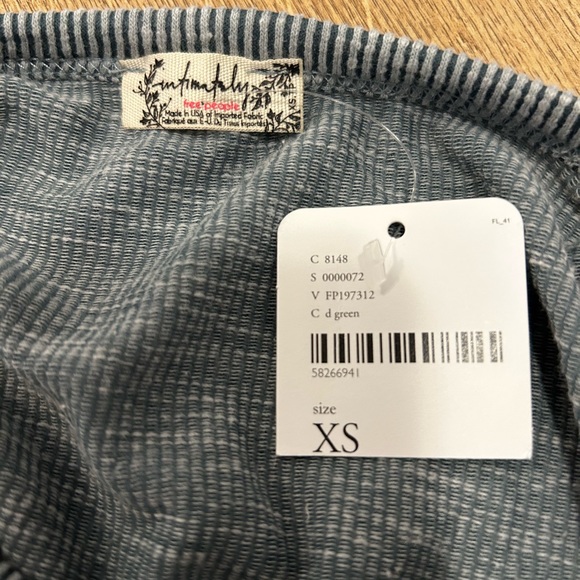 Free People Intimately size XS ribbed long sleeve green top NWT - Picture 7 of 7